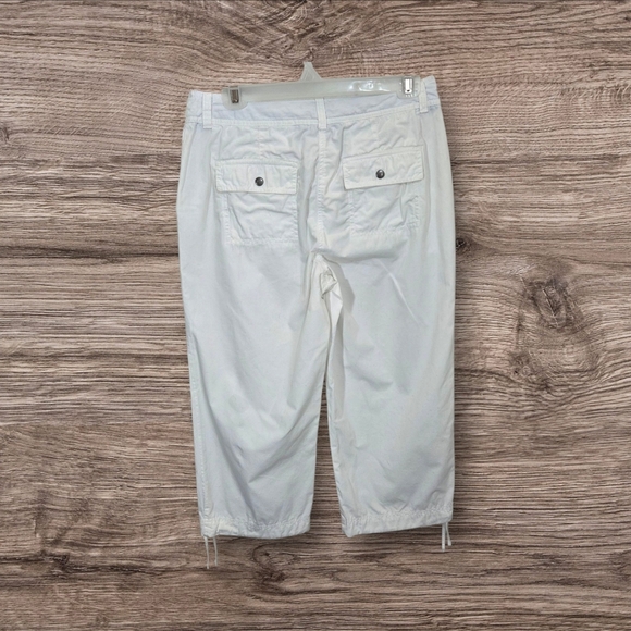 ⭐️Van Heusen White Capris Size 6 - Picture 2 of 6